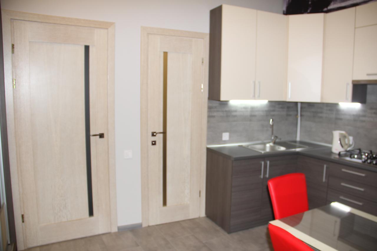 Apartment On Khorvatska Street Lviv Exterior photo