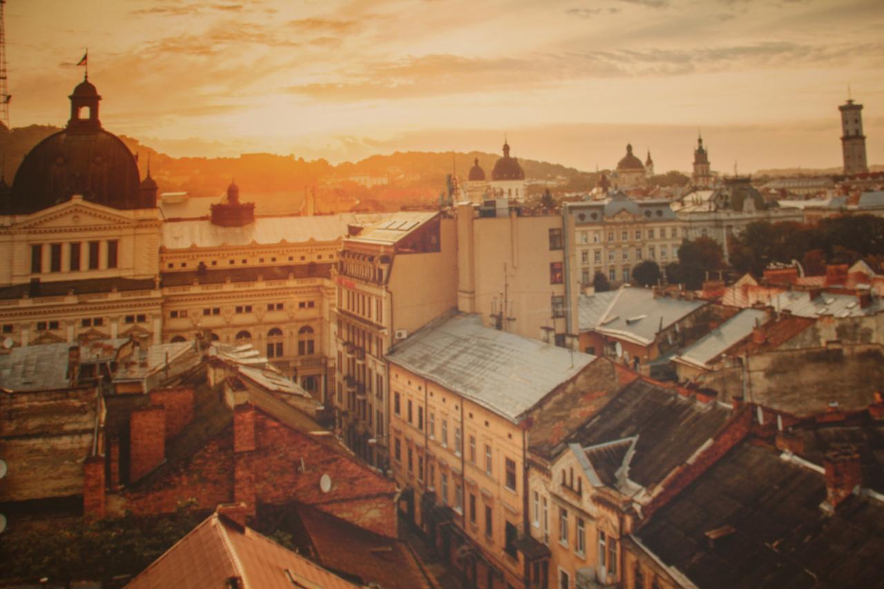 Apartment On Khorvatska Street Lviv Exterior photo